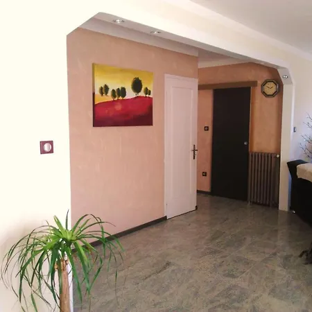 منزل للإقامة Room,chambre Privee Chez L'habitant,parking Voiture Devant La Maison,garage Moto Et Velo, Petit Dejeuner كولمار
