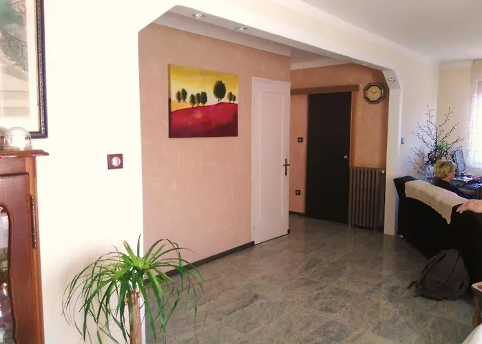 منزل للإقامة Room,chambre Privee Chez L'habitant,parking Voiture Devant La Maison,garage Moto Et Velo كولمار