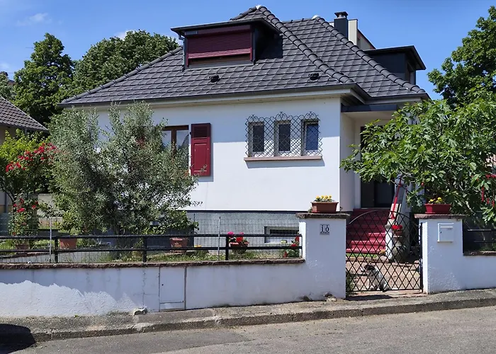 منزل للإقامة Room,chambre Privee Chez L'habitant,parking Voiture Devant La Maison,garage Moto Et Velo